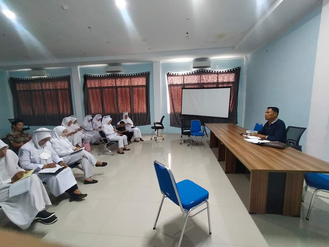 Rapat Direktur RSUD TAPAN Bersama Karu dan Katim Ruangan serta Koordinator Ruangan 