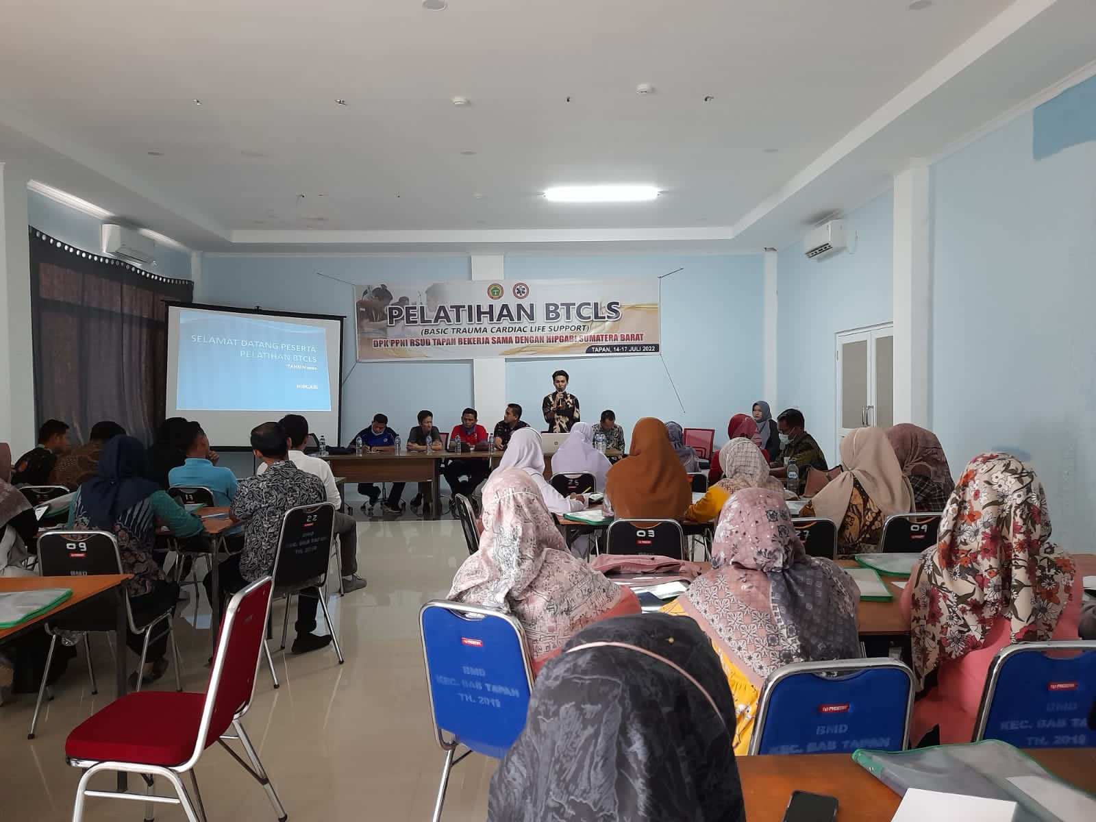 Pelatihan Basic Trauma Cardiac Life Support (BTCLS) di RSUD Tapan