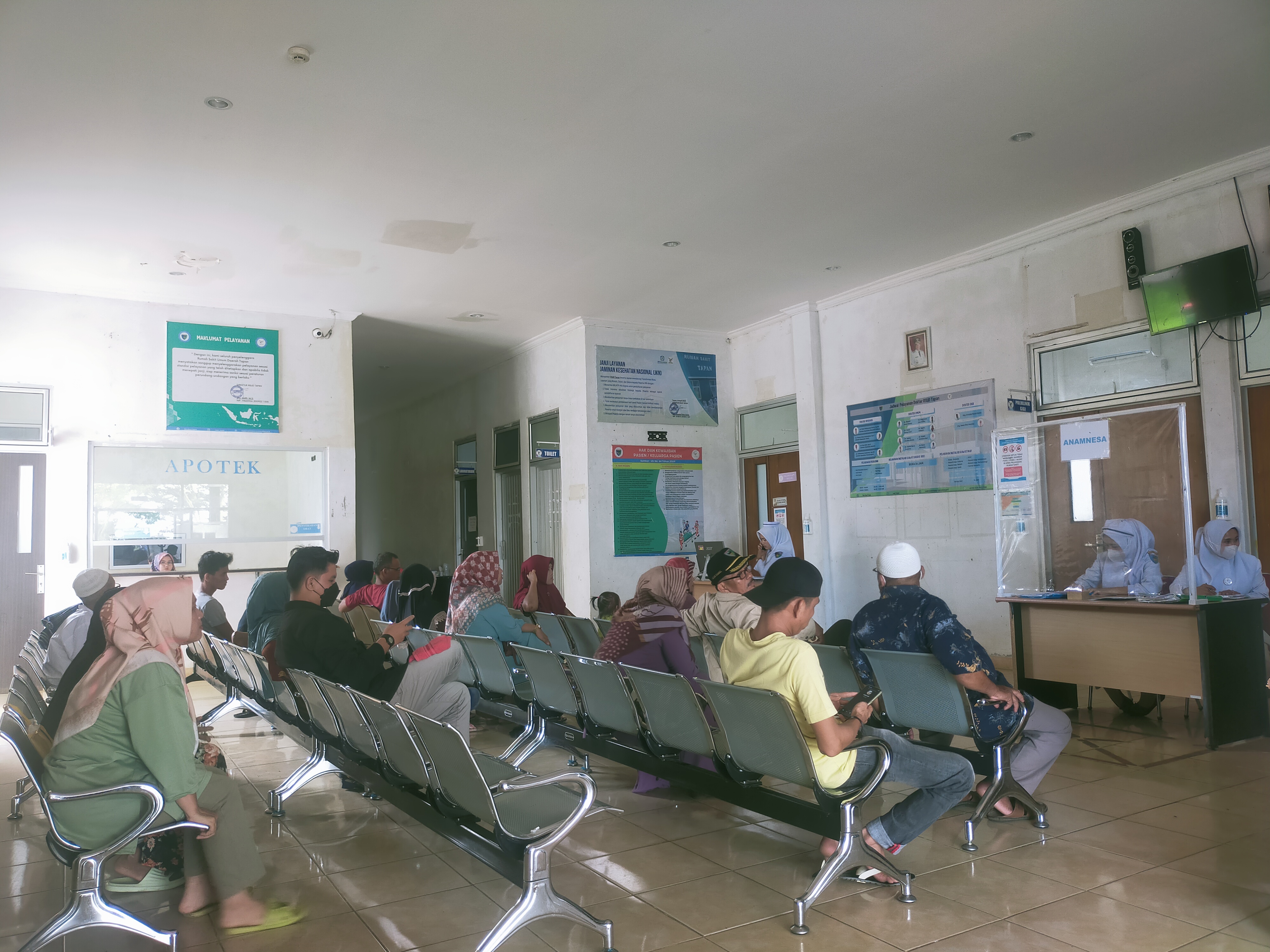 POLIKLINIK RSUD TAPAN