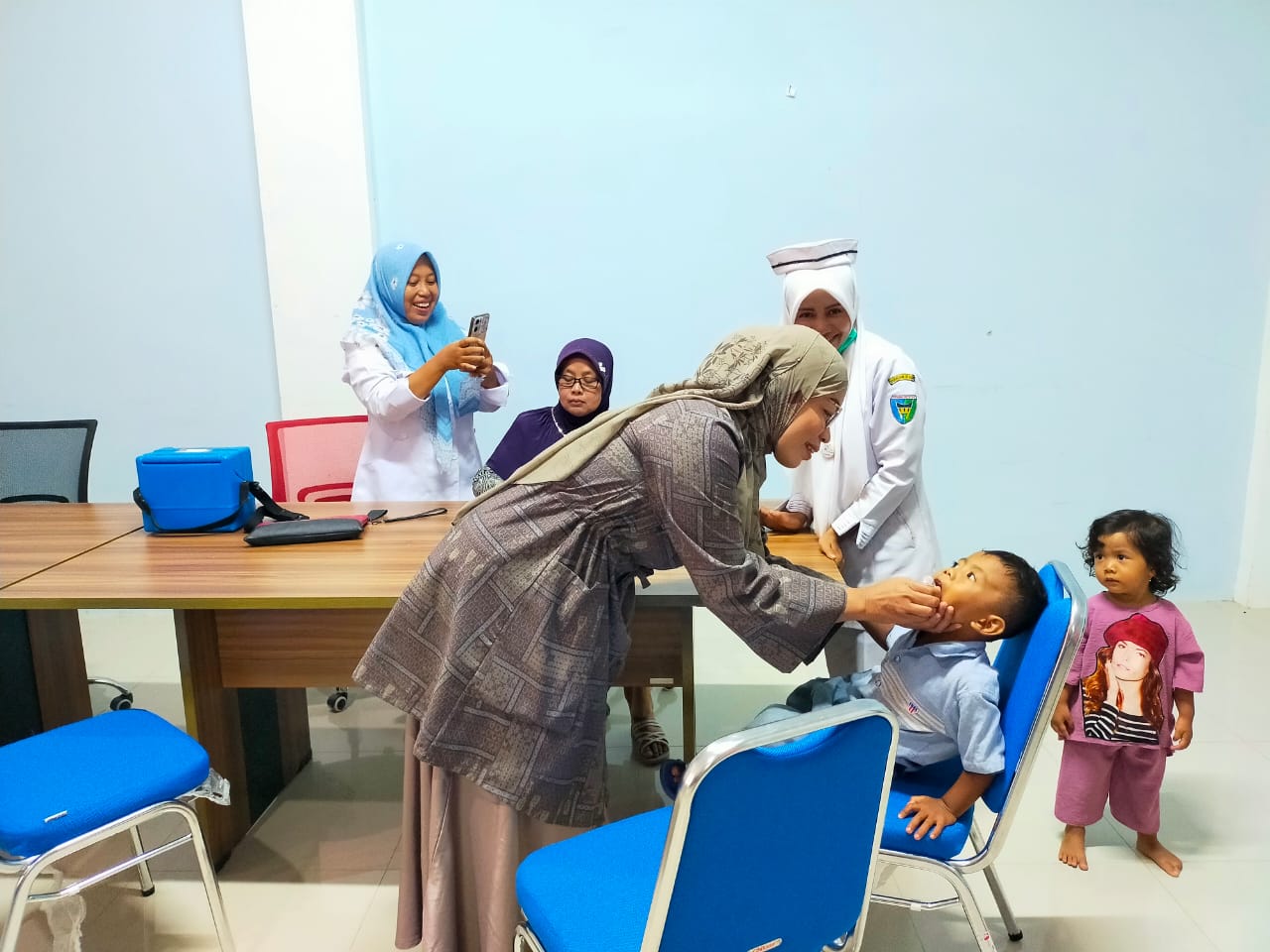 Pemberian Vaksin Polio pada Balita dan Batita di RSUD Tapan