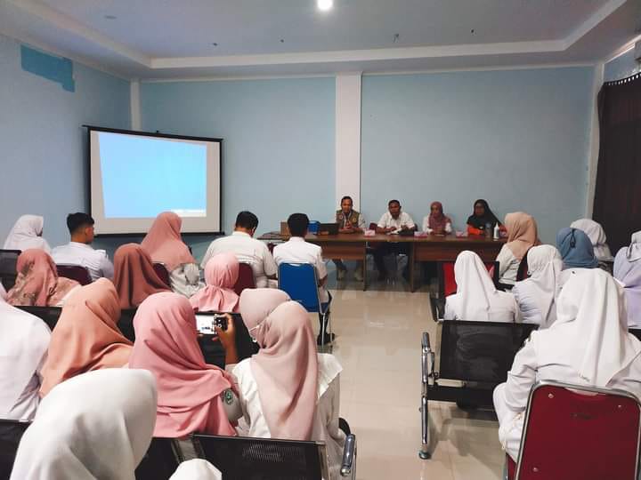 Pelatihan Manajemen Bencana dan Tatalaksana Gempa dan Stunami dari Badan Penanggulangan Bencana Daer
