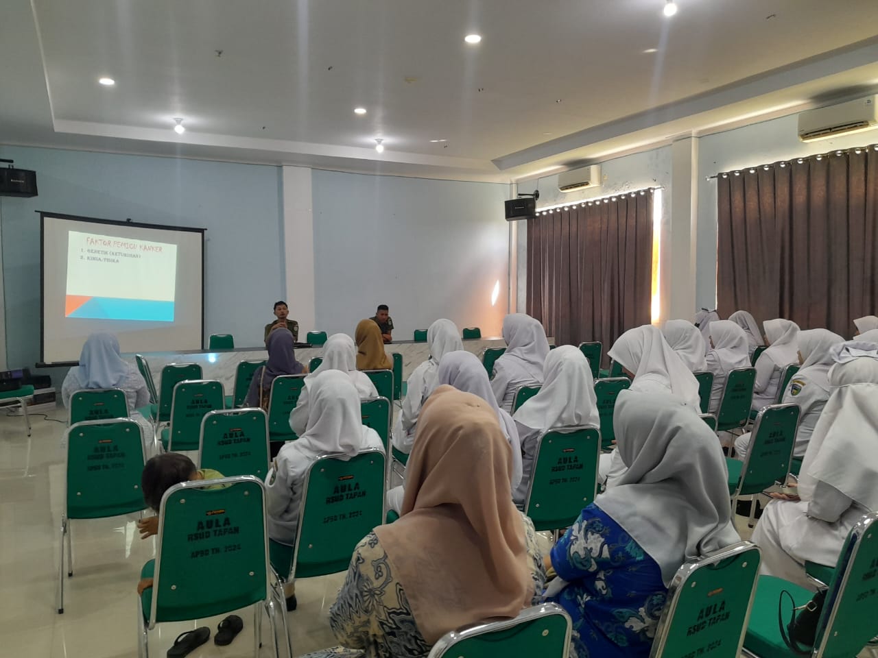 Kunjungan Yayasan Sosialisasi Kanker Indonesia (YSKI) Di RSUD Tapan 